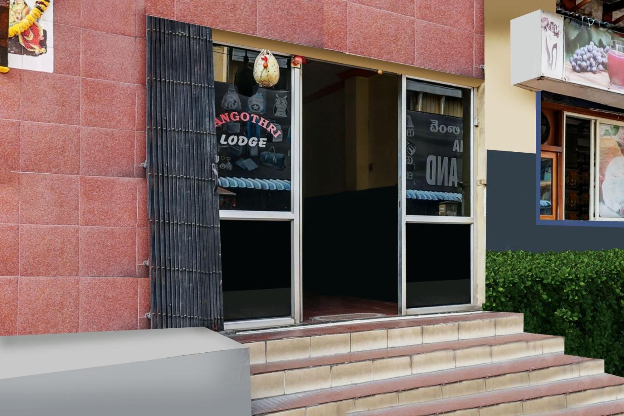 Hotel O Gangothri Lodge Βιζαχαπατνάμ Εξωτερικό φωτογραφία