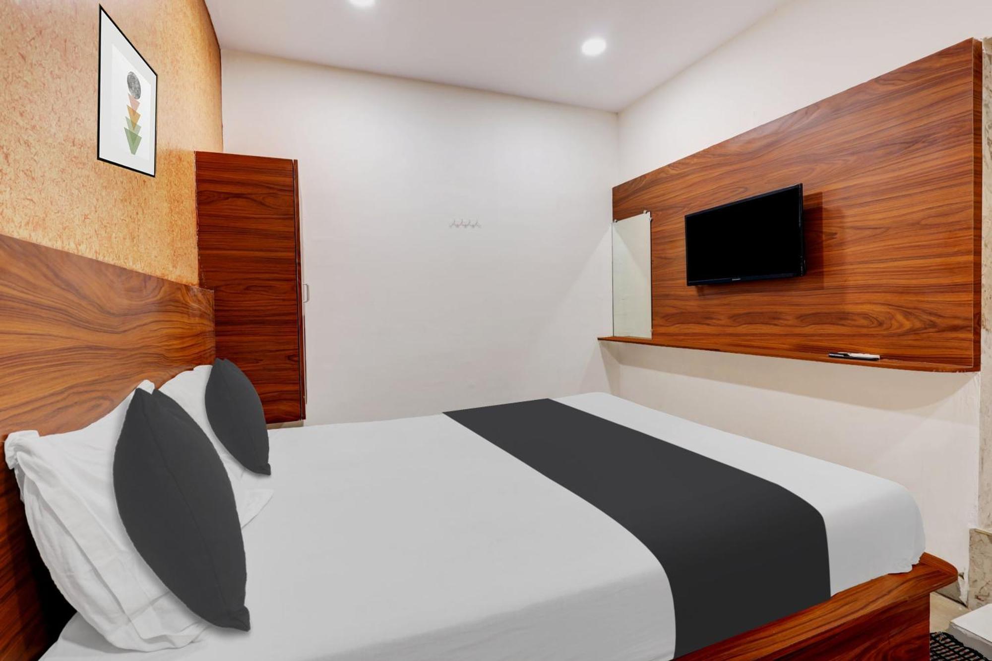 Hotel O Gangothri Lodge Βιζαχαπατνάμ Εξωτερικό φωτογραφία